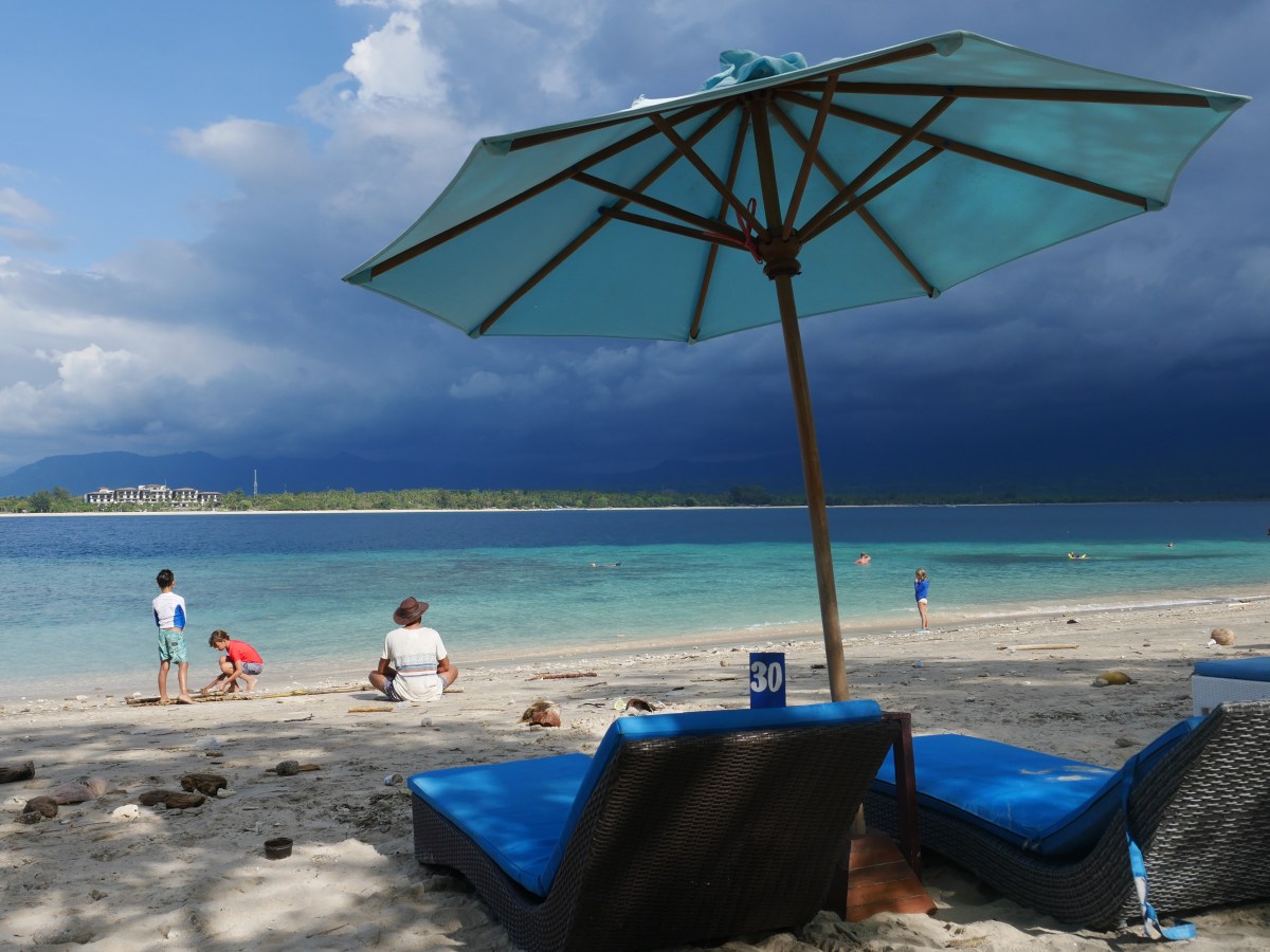 De Puta Madre Rabbit Hole, Gili Air